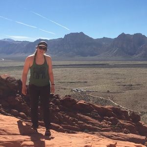 Meet your Posher, Becca